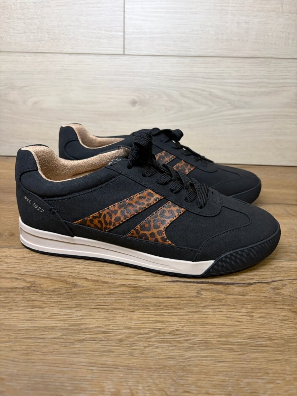 Naturalizer Garnet Black Leopard Slip On Sneakers Shoes 8.5 W